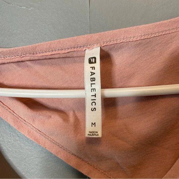 Fabletics light pink Anita open back tank top size medium - Picture 6 of 8